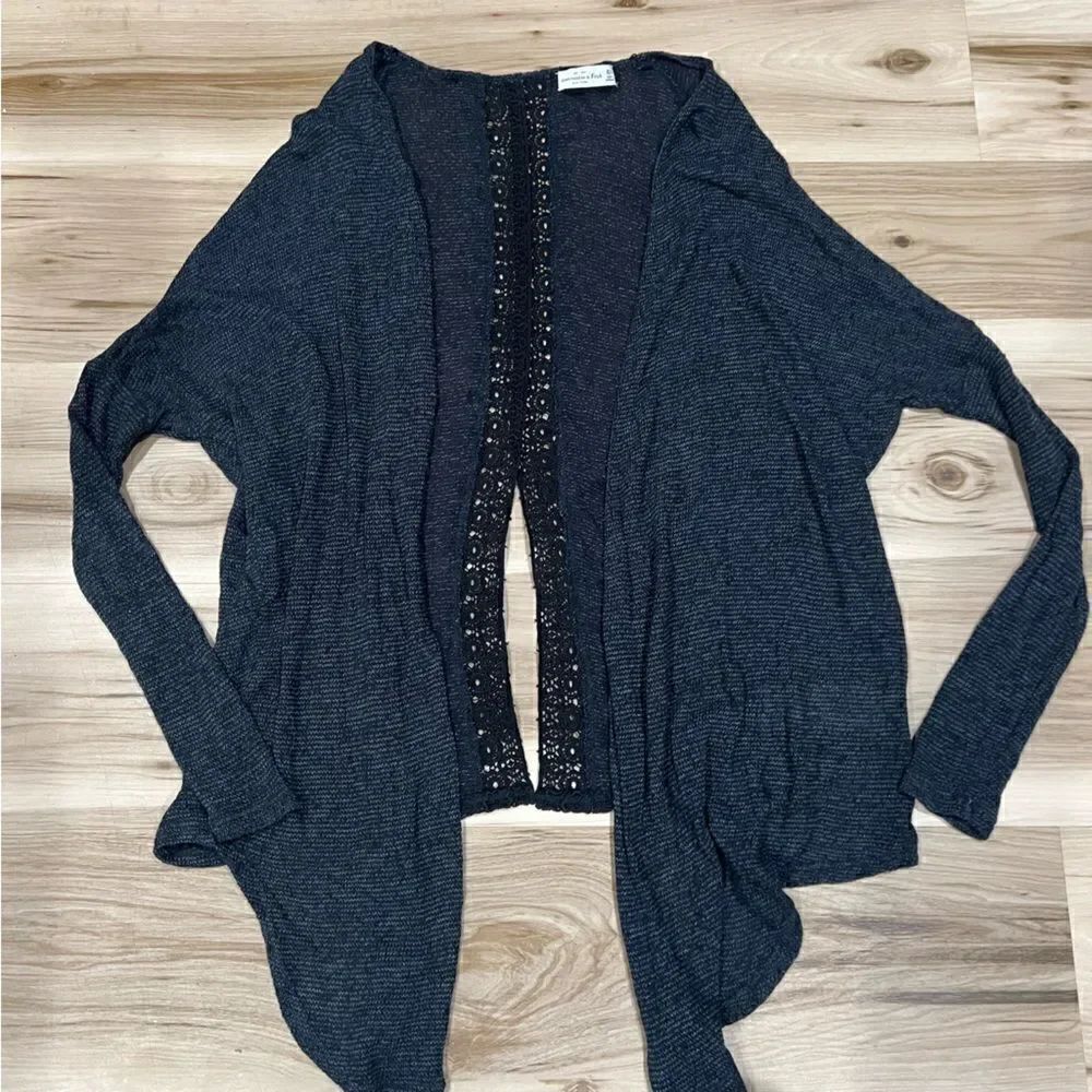 Abercrombie and Fitch Lightweight Cardigan Women’s XS/Small